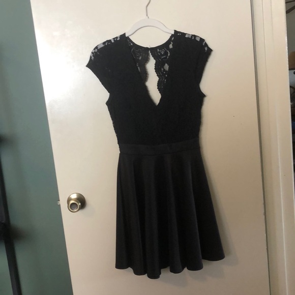 Windsor Black Mini Dress - Picture 1 of 15